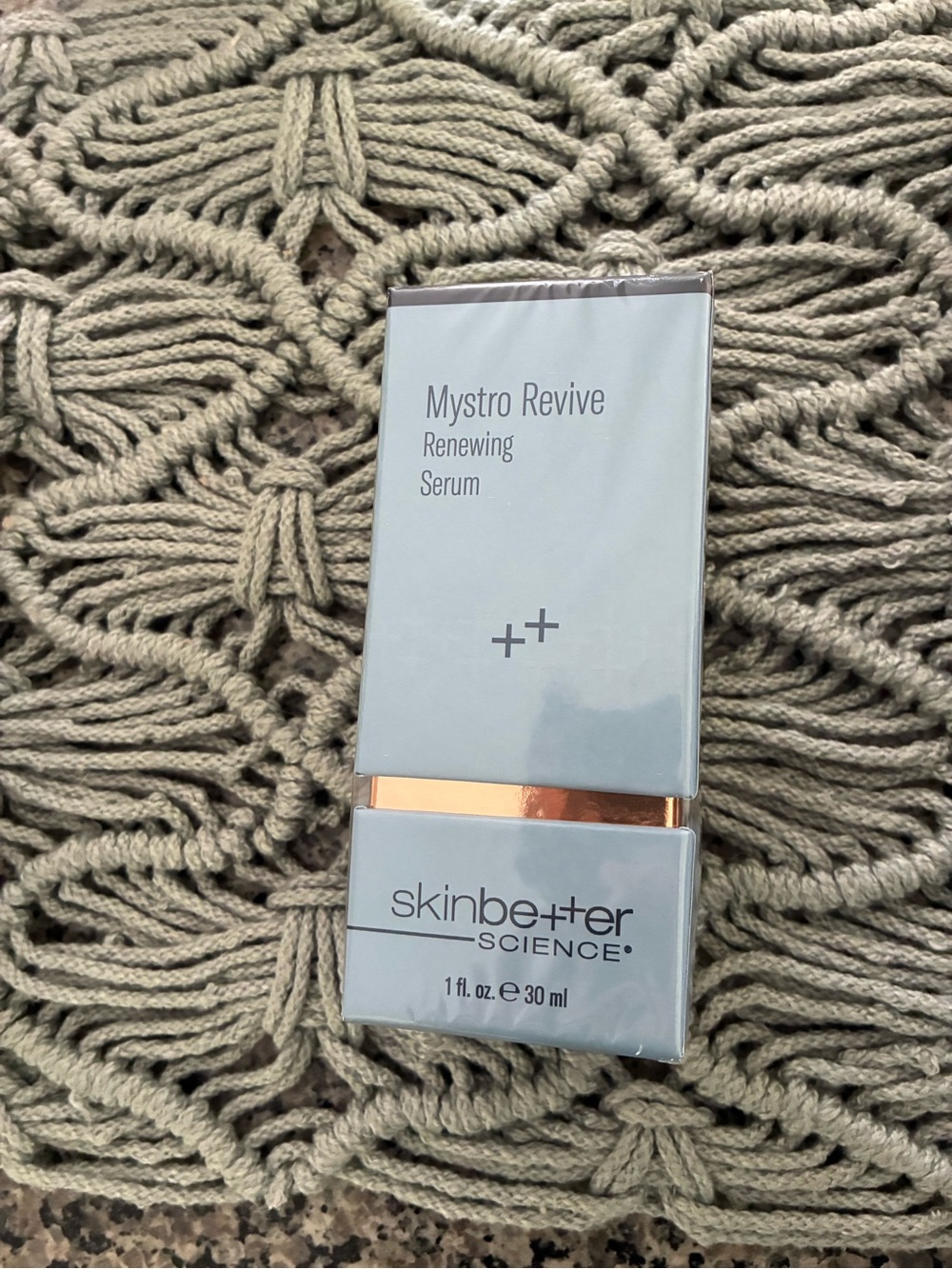 Mystro Revive Renewing Serum - Light Gray